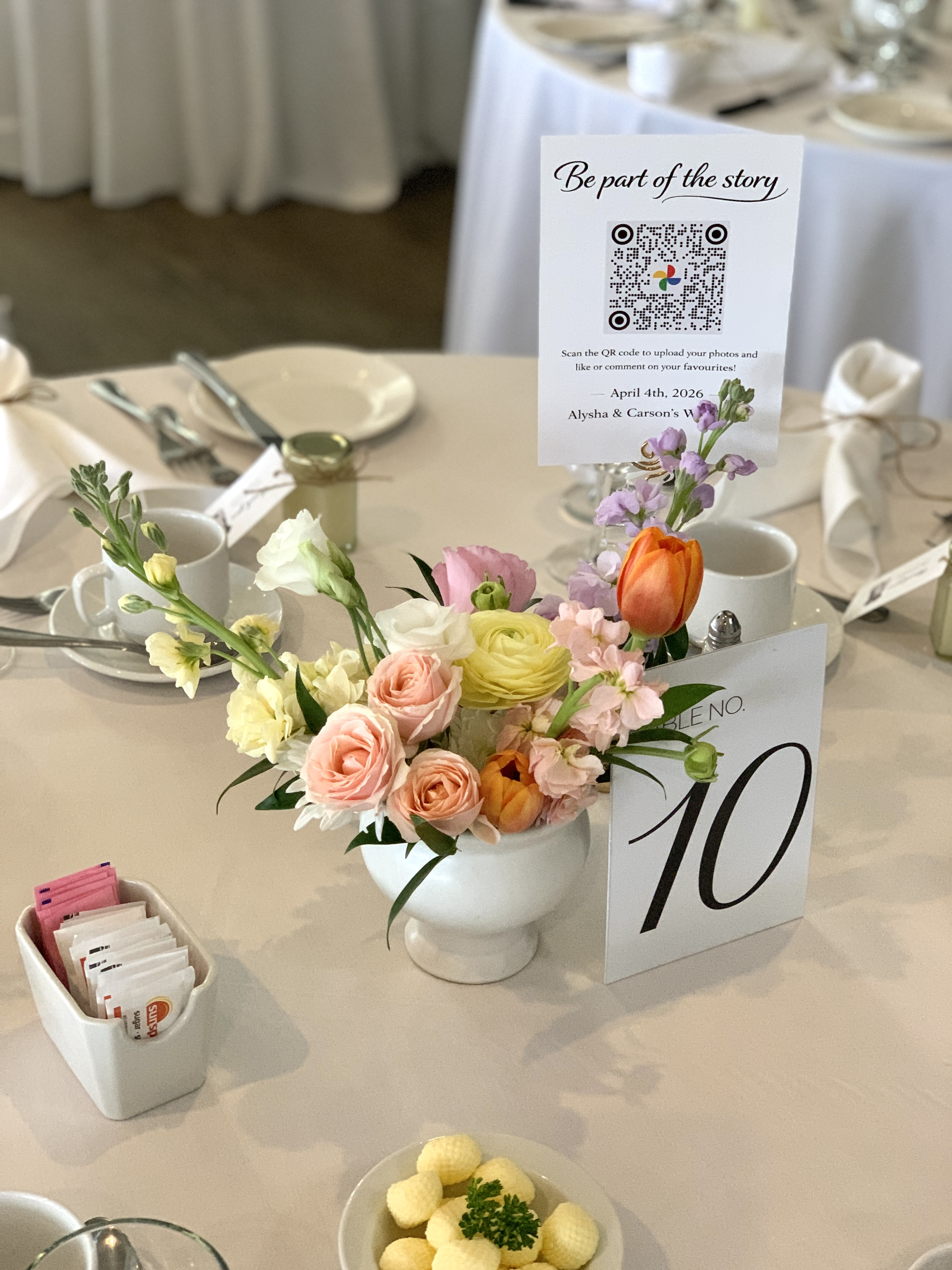 Tangle Creek wedding garden rose centrepiece